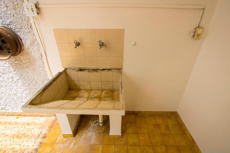 Casa à venda com 215m², 3 quartos e 3 vagas Casa à venda com 215m², 3 quartos e 3 vagasÁrea de serviço