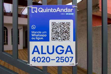 Casa à venda com 215m², 3 quartos e 3 vagas Casa à venda com 215m², 3 quartos e 3 vagasPlaquinha