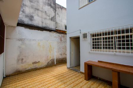 Casa à venda com 215m², 3 quartos e 3 vagas Casa à venda com 215m², 3 quartos e 3 vagasQuintal