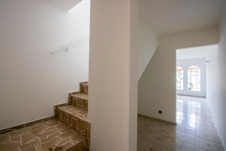 Casa à venda com 215m², 3 quartos e 3 vagas Casa à venda com 215m², 3 quartos e 3 vagasCorredor