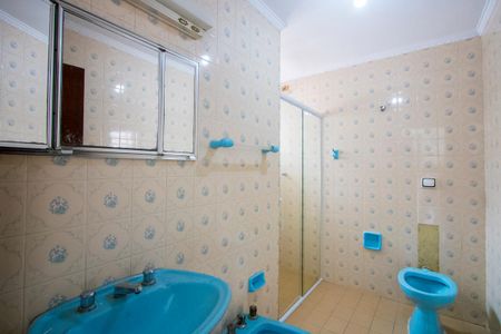 Casa à venda com 215m², 3 quartos e 3 vagas Casa à venda com 215m², 3 quartos e 3 vagasBanheiro do quarto 1