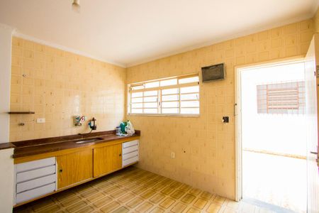 Casa à venda com 215m², 3 quartos e 3 vagas Casa à venda com 215m², 3 quartos e 3 vagasCopa/Cozinha