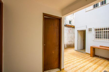 Casa à venda com 215m², 3 quartos e 3 vagas Casa à venda com 215m², 3 quartos e 3 vagasÁrea de serviço