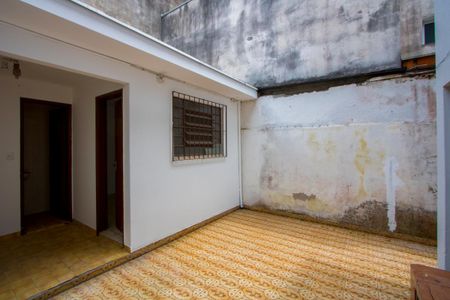 Casa à venda com 215m², 3 quartos e 3 vagas Casa à venda com 215m², 3 quartos e 3 vagasQuintal