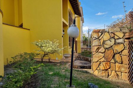 Casa à venda com 400m², 6 quartos e 5 vagasÁrea externa