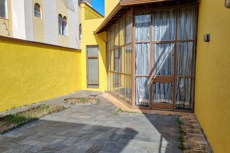Casa à venda com 400m², 6 quartos e 5 vagasÁrea externa