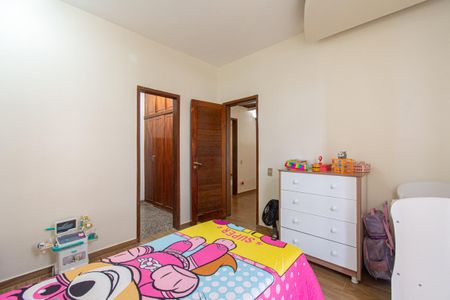 Casa à venda com 400m², 6 quartos e 5 vagasSuíte 1