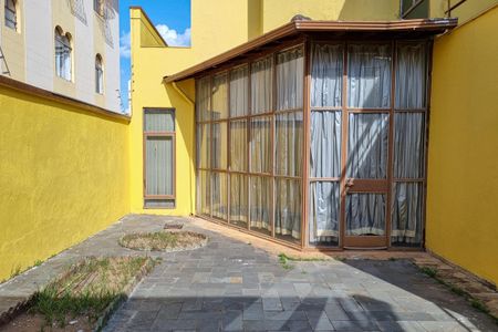 Casa à venda com 400m², 6 quartos e 5 vagasÁrea externa