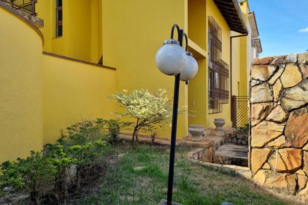 Casa à venda com 400m², 6 quartos e 5 vagasÁrea externa