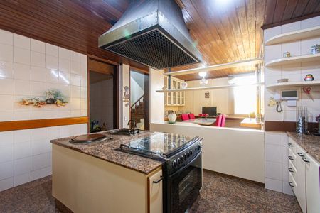 Casa à venda com 400m², 6 quartos e 5 vagasCozinha