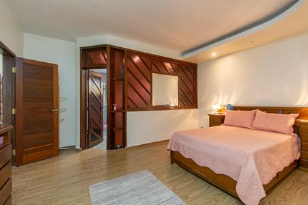 Casa à venda com 400m², 6 quartos e 5 vagasSuíte 2