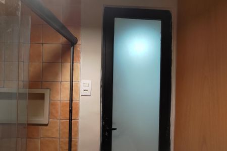 Apartamento à venda com 112m², 3 quartos e 1 vaga Apartamento à venda com 112m², 3 quartos e 1 vagaBanheiro 2