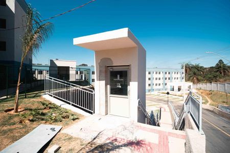 Apartamento à venda com 2 quartos, 42m² em Jardim Industrial, Contagem