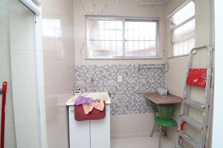 Apartamento à venda com 60m², 3 quartos e 1 vagaÁrea de Serviço