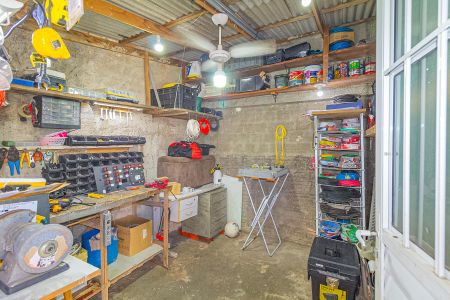 Casa à venda com 100m², 3 quartos e 2 vagasDespensa