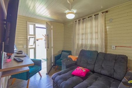 Casa à venda com 100m², 3 quartos e 2 vagasSala