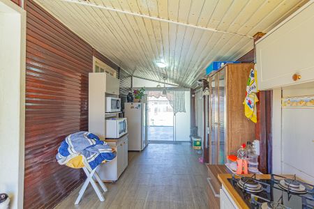 Casa à venda com 100m², 3 quartos e 2 vagasCozinha 