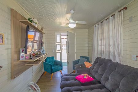 Casa à venda com 100m², 3 quartos e 2 vagasSala