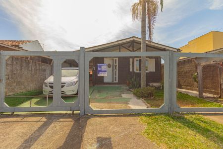 Casa à venda com 100m², 3 quartos e 2 vagasFachada/placa