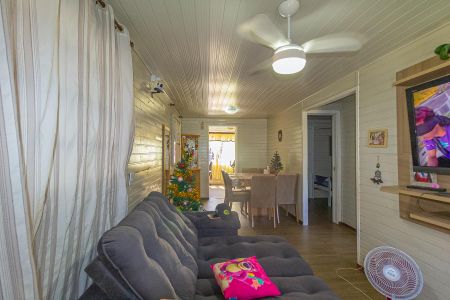 Casa à venda com 100m², 3 quartos e 2 vagasSala