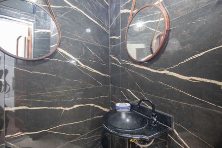 Casa de condomínio para alugar com 538m², 4 quartos e 5 vagasLavabo