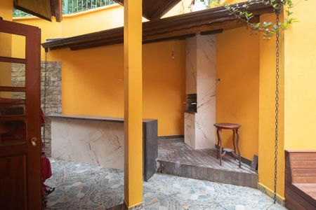 Casa de condomínio para alugar com 538m², 4 quartos e 5 vagasChurrasqueira