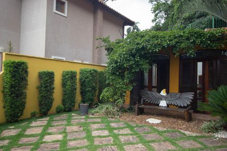 Casa de condomínio para alugar com 538m², 4 quartos e 5 vagasGaragem