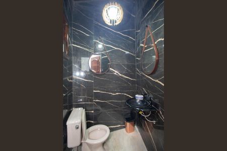 Casa de condomínio para alugar com 538m², 4 quartos e 5 vagasLavabo