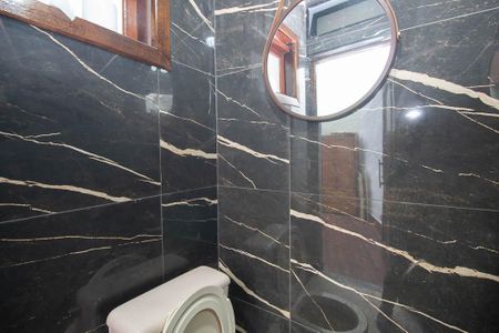 Casa de condomínio para alugar com 538m², 4 quartos e 5 vagasLavabo