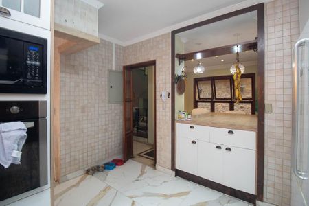 Casa de condomínio para alugar com 538m², 4 quartos e 5 vagasCozinha