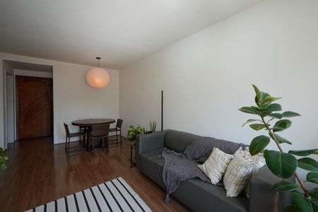 Apartamento à venda com 92m², 3 quartos e 2 vagasSala