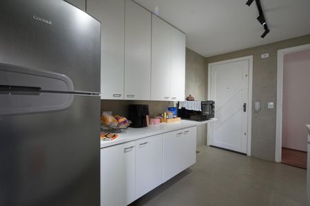 Apartamento à venda com 92m², 3 quartos e 2 vagasCozinha
