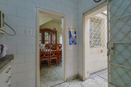 Cozinha de casa para alugar com 4 quartos, 150m² em Floresta, Belo Horizonte