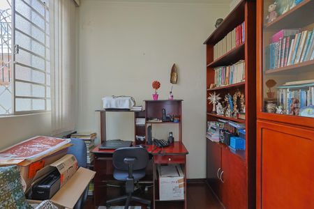 Casa para alugar com 150m², 4 quartos e 1 vagaEscritório