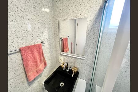 Apartamento para alugar com 48m², 2 quartos e sem vagaBanheiro