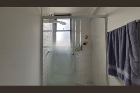 Apartamento à venda com 138m², 3 quartos e 3 vagas Apartamento à venda com 138m², 3 quartos e 3 vagasBanheiro da suíte