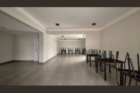 Apartamento à venda com 138m², 3 quartos e 3 vagas Apartamento à venda com 138m², 3 quartos e 3 vagasSalão de festas