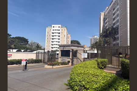 Apartamento para alugar com 112m², 2 quartos e 2 vagasFachada