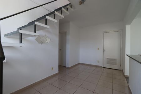Apartamento para alugar com 112m², 2 quartos e 2 vagasSala