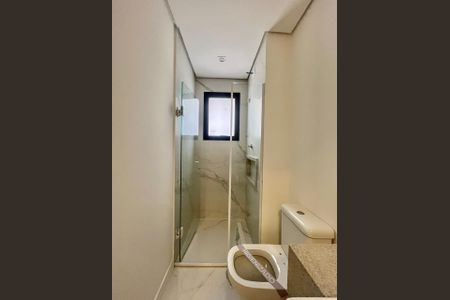 Banheiro de kitnet/studio para alugar com 1 quarto, 46m² em Centro, Campinas