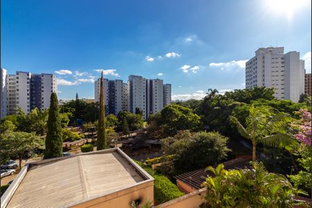 Apartamento à venda com 204m², 4 quartos e 4 vagas Apartamento à venda com 204m², 4 quartos e 4 vagasQuarto de Serviço - Vista