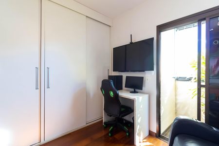 Apartamento à venda com 204m², 4 quartos e 4 vagas Apartamento à venda com 204m², 4 quartos e 4 vagasQuarto 3