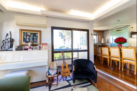 Apartamento à venda com 204m², 4 quartos e 4 vagas Apartamento à venda com 204m², 4 quartos e 4 vagasSala de Visitas