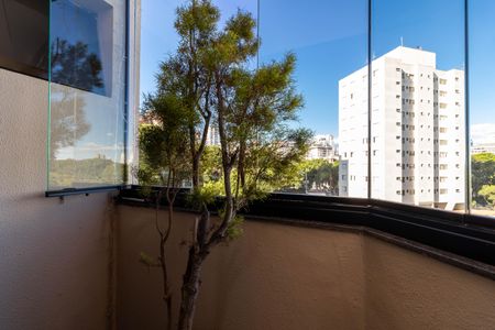 Apartamento à venda com 204m², 4 quartos e 4 vagas Apartamento à venda com 204m², 4 quartos e 4 vagasVaranda do Quarto 4 / Escritório