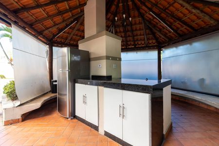 Apartamento à venda com 204m², 4 quartos e 4 vagas Apartamento à venda com 204m², 4 quartos e 4 vagasÁrea comum - Churrasqueira