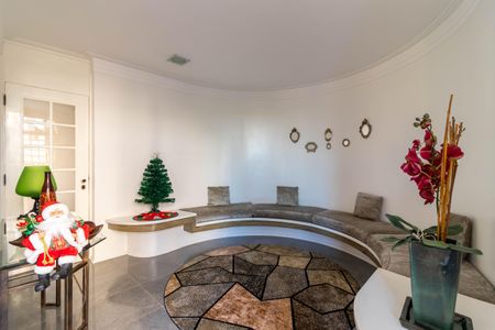 Apartamento à venda com 204m², 4 quartos e 4 vagas Apartamento à venda com 204m², 4 quartos e 4 vagasHall Social