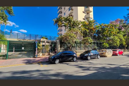 Apartamento à venda com 204m², 4 quartos e 4 vagas Apartamento à venda com 204m², 4 quartos e 4 vagasFachada do Prédio