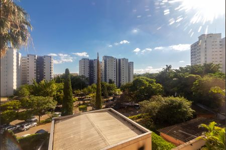 Apartamento à venda com 204m², 4 quartos e 4 vagas Apartamento à venda com 204m², 4 quartos e 4 vagasCozinha - Vista