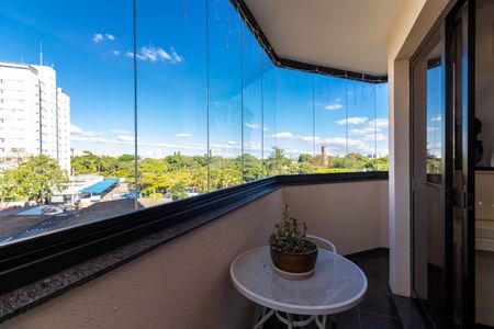 Apartamento à venda com 204m², 4 quartos e 4 vagas Apartamento à venda com 204m², 4 quartos e 4 vagasVaranda da Sala