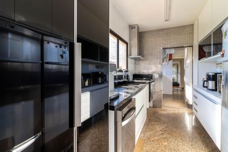 Apartamento à venda com 204m², 4 quartos e 4 vagas Apartamento à venda com 204m², 4 quartos e 4 vagasCozinha